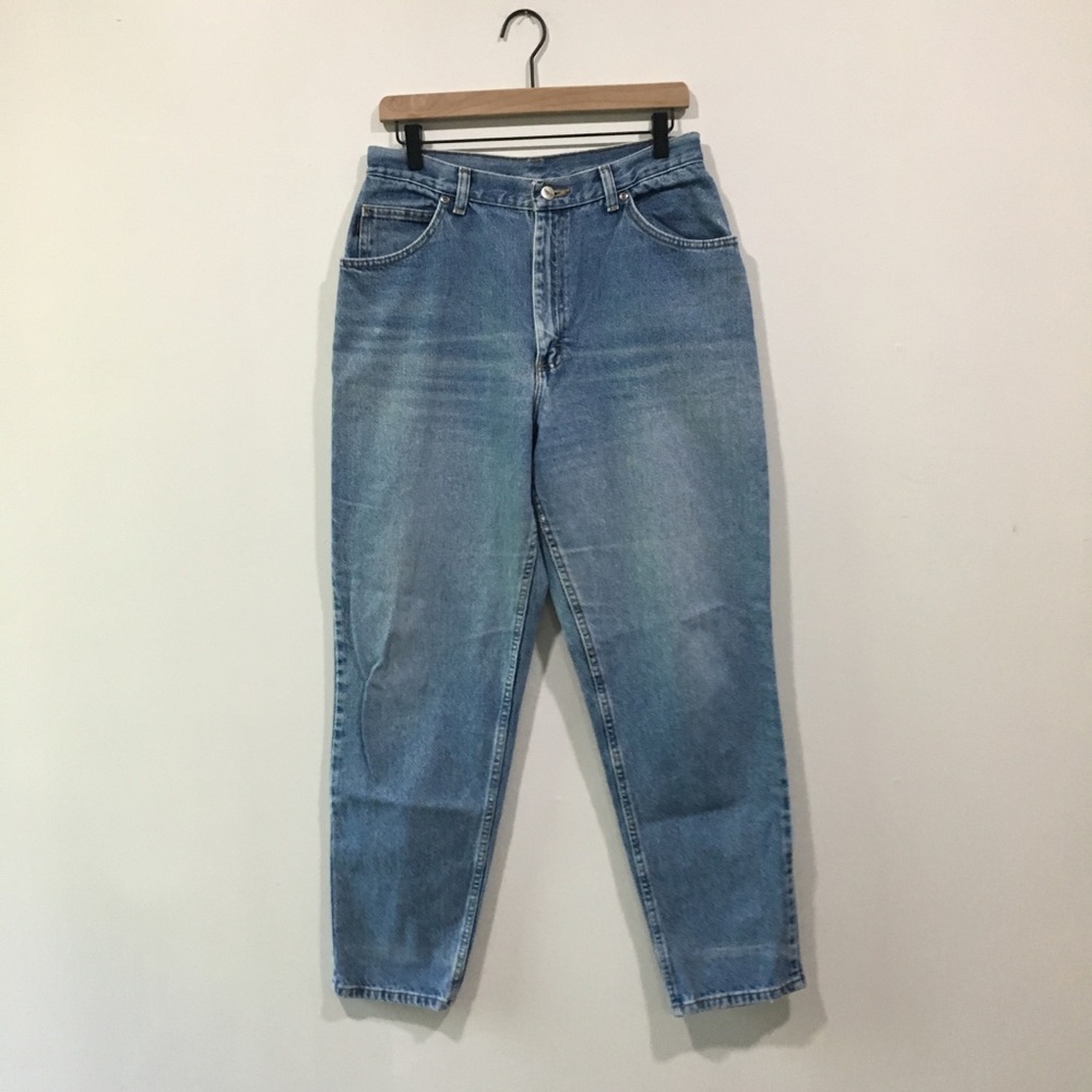 Vintage High-Waisted Mom Jeans Chic Brand